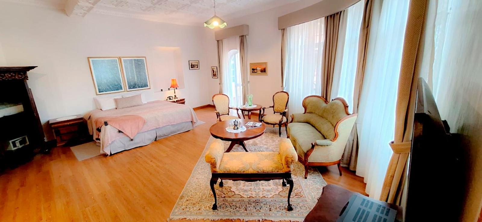 Hotel La Casona Куенка Екстериор снимка