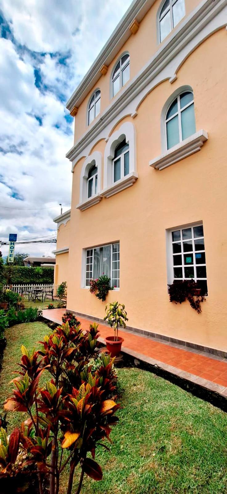 Hotel La Casona Куенка Екстериор снимка