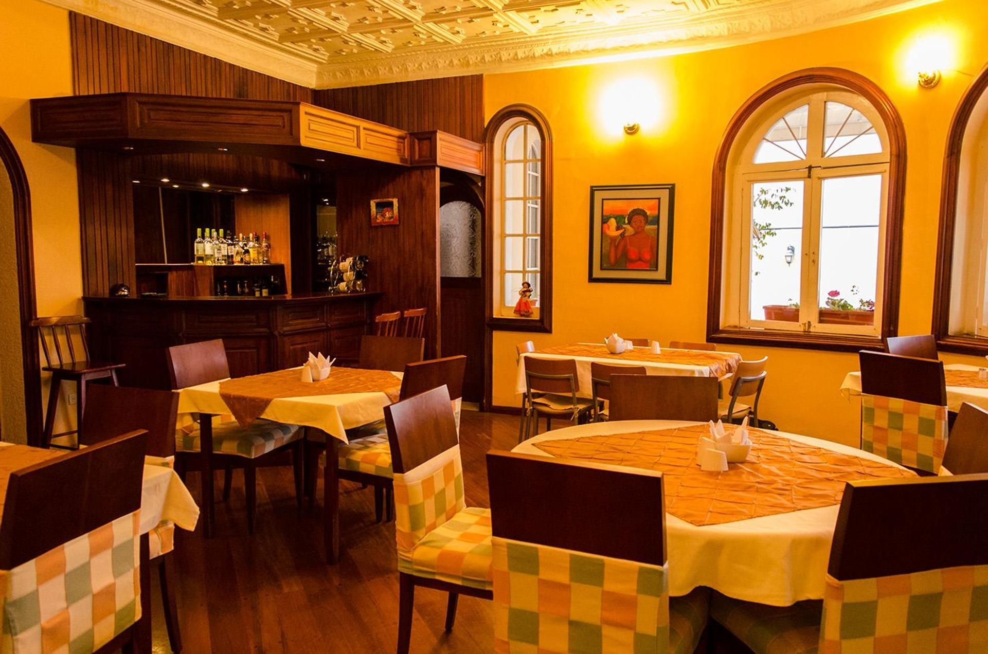 Hotel La Casona Куенка Екстериор снимка